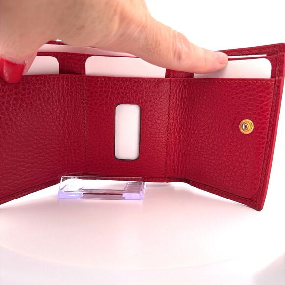 Gucci GG Marmont Small Bifold Wallet – Red Pebbled Leather - Picture 2 of 2